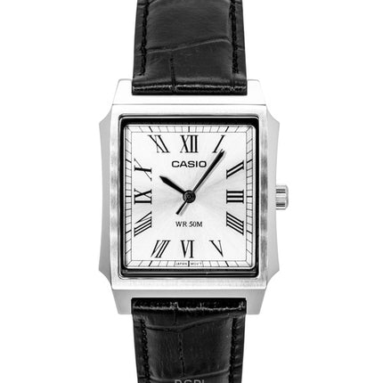 Orologio da uomo Casio analogico con cinturino in pelle, quadrante argentato e movimento al quarzo, modello MTP-B190L-7BV