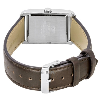 Orologio da uomo Casio analogico con cinturino in pelle e quadrante argentato, movimento al quarzo, modello MTP-B215L-7AV.