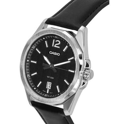 Orologio da uomo Casio analogico standard con cinturino in pelle quadrante nero al quarzo MTP-E725L-1A