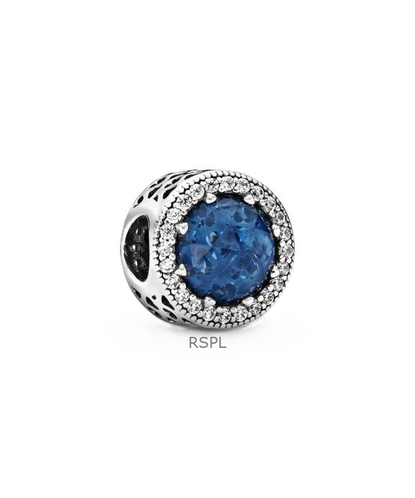 Charm Pandora Radiant Hearts con cristallo blu e zirconia cubica trasparente P-791725NMB per donna