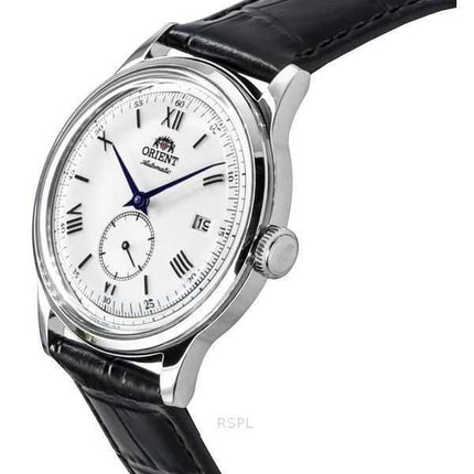Orologio da uomo Orient Classic Bambino Version 2 Small Seconds cinturino in pelle nera quadrante argento automatico RA-AP0104S