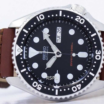 Orologio da uomo con cinturino in pelle Seiko Automatic Diver SKX007K1-NS1 200M