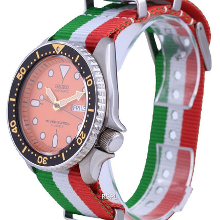 Orologio da uomo in poliestere SKX011J1-var-NATO23 200M di Seiko Automatic Diver&#39;s Japan