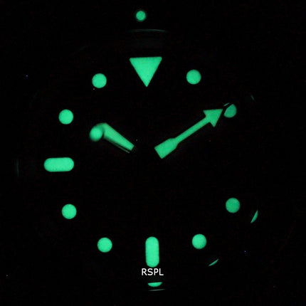 Orologio da uomo in poliestere SKX011J1-var-NATO24 200M di Seiko Automatic Diver&#39;s Japan Made