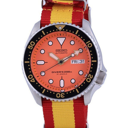 Orologio da uomo in poliestere SKX011J1-var-NATO29 200M di Seiko Automatic Diver&#39;s Japan