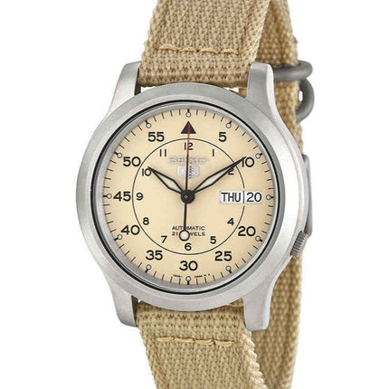 Orologio da uomo Seiko 5 Military Automatic con cinturino in nylon SNK803K2 ricondizionato