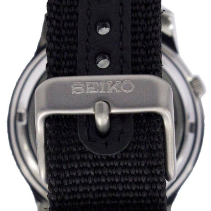 Orologio da uomo automatico Seiko 5 con quadrante nero militare ricondizionato SNK809K2