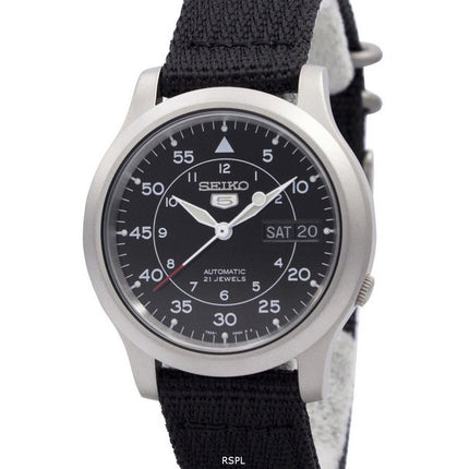 Orologio da uomo automatico Seiko 5 con quadrante nero militare ricondizionato SNK809K2