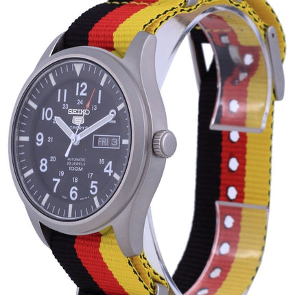Orologio da uomo automatico Seiko 5 Sports in poliestere SNZG15K1-var-NATO26 100M