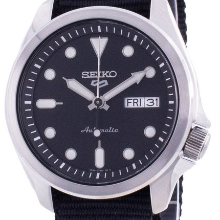 Orologio da uomo Seiko 5 Sports ricondizionato con quadrante nero e cinturino in nylon automatico SRPE67 SRPE67K1 SRPE67K 100M