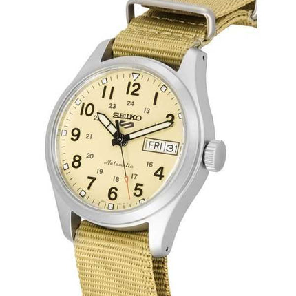 Orologio da uomo Seiko 5 Sports Desert Kit Midfield cinturino in nylon quadrante crema automatico SRPJ83K1 100M