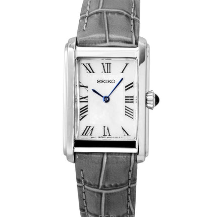Orologio da donna Seiko Classic con cinturino in pelle e quadrante bianco al quarzo SWR099P1