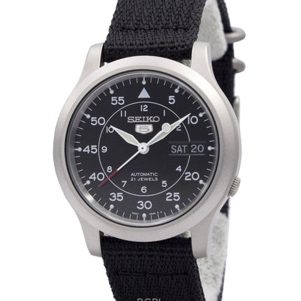 Orologio da uomo automatico Seiko 5 con quadrante nero militare ricondizionato SNK809K2
