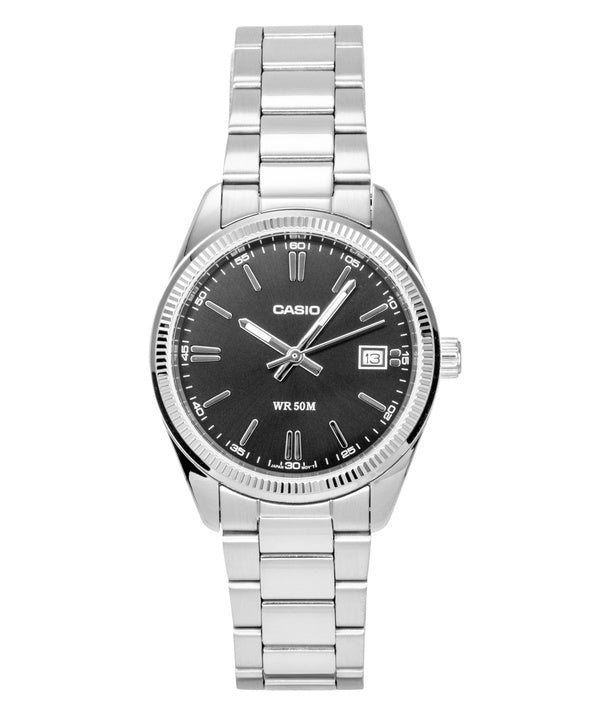 Orologio Casio analogico unisex con quadrante nero e movimento al quarzo, modello UTP-1302PD-1AV, in acciaio inossidabile.