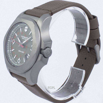 Orologio da uomo Victorinox INOX Titanium Swiss Army Quartz 200M 241779