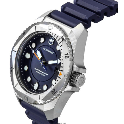 Orologio da uomo Victorinox Dive Pro con cinturino in gomma e quadrante blu, al quarzo, subacqueo 241991, 300 m