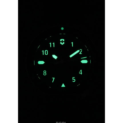 Orologio da uomo Victorinox Journey 1884 con cinturino in gomma e quadrante nero, al quarzo, subacqueo, 200 m, 242014