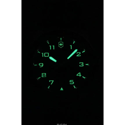 Orologio da uomo Victorinox Swiss Army con cinturino in pelle e quadrante nero, automatico 242044, 100 m