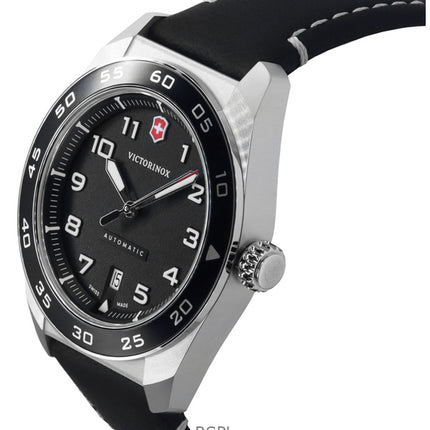 Orologio da uomo Victorinox Swiss Army con cinturino in pelle e quadrante nero, automatico 242044, 100 m