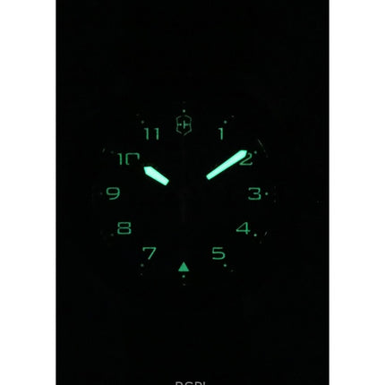 Orologio da uomo Victorinox Swiss Army Cronografo con cinturino in gomma e quadrante nero al quarzo 242050 100M