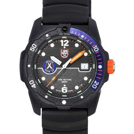 Orologio da uomo Luminox Bear Grylls Survival SEA cinturino in caucciù quadrante nero svizzero al quarzo Diver XB.3723 200M