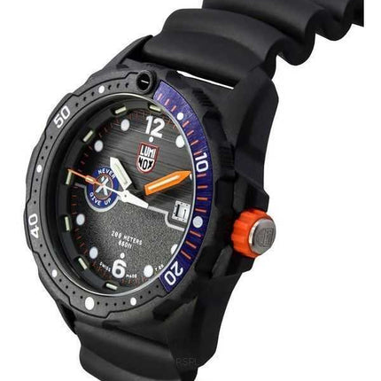 Orologio da uomo Luminox Bear Grylls Survival SEA cinturino in caucciù quadrante nero svizzero al quarzo Diver XB.3723 200M