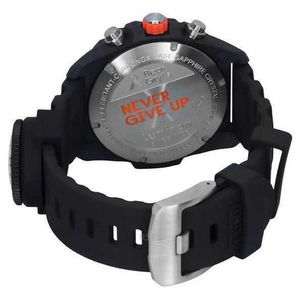 Luminox Bear Grylls Survival Master Cinturino in gomma Quadrante argento Quarzo Diver&#39;s XB.3748 300M Orologio da uomo