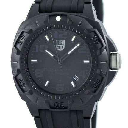 Orologio da uomo Luminox Land Sentry 0200 Swiss Quartz 100M XL.0201.BO