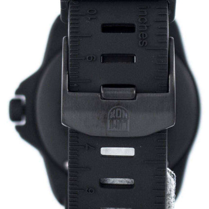 Orologio da uomo Luminox Recon Point Man serie 8830 Swiss Made 200M XL.8832.MI