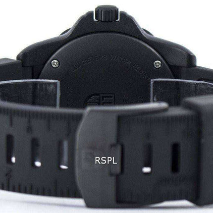 Orologio da uomo Luminox Recon Point Man serie 8830 Swiss Made 200M XL.8832.MI