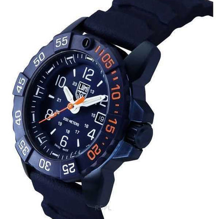 Luminox Navy SEAL Foundation Back To The Blue Set Orologio da uomo al quarzo Diver&#39;s XS.3253.CBNSF.SET 200M con cinturino ex