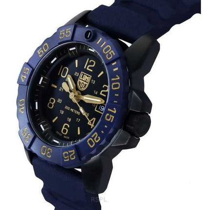 Orologio da uomo Luminox Navy SEAL Foundation Back To The Blue con quadrante nero al quarzo e subacqueo XS.3255.CB.NSF 200M