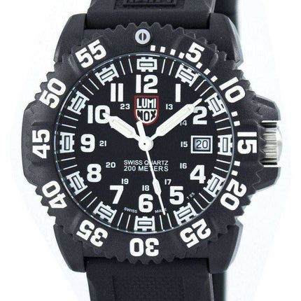 Orologio da uomo Luminox Sea Navy Colormark serie 3050 Swiss Quartz Orologio da uomo 200M XS.3051